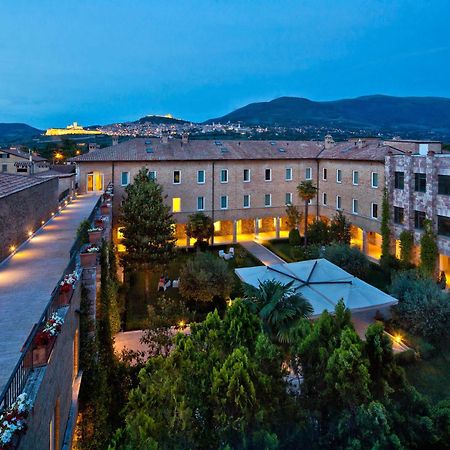 Th Assisi - Hotel Cenacolo Eksteriør billede