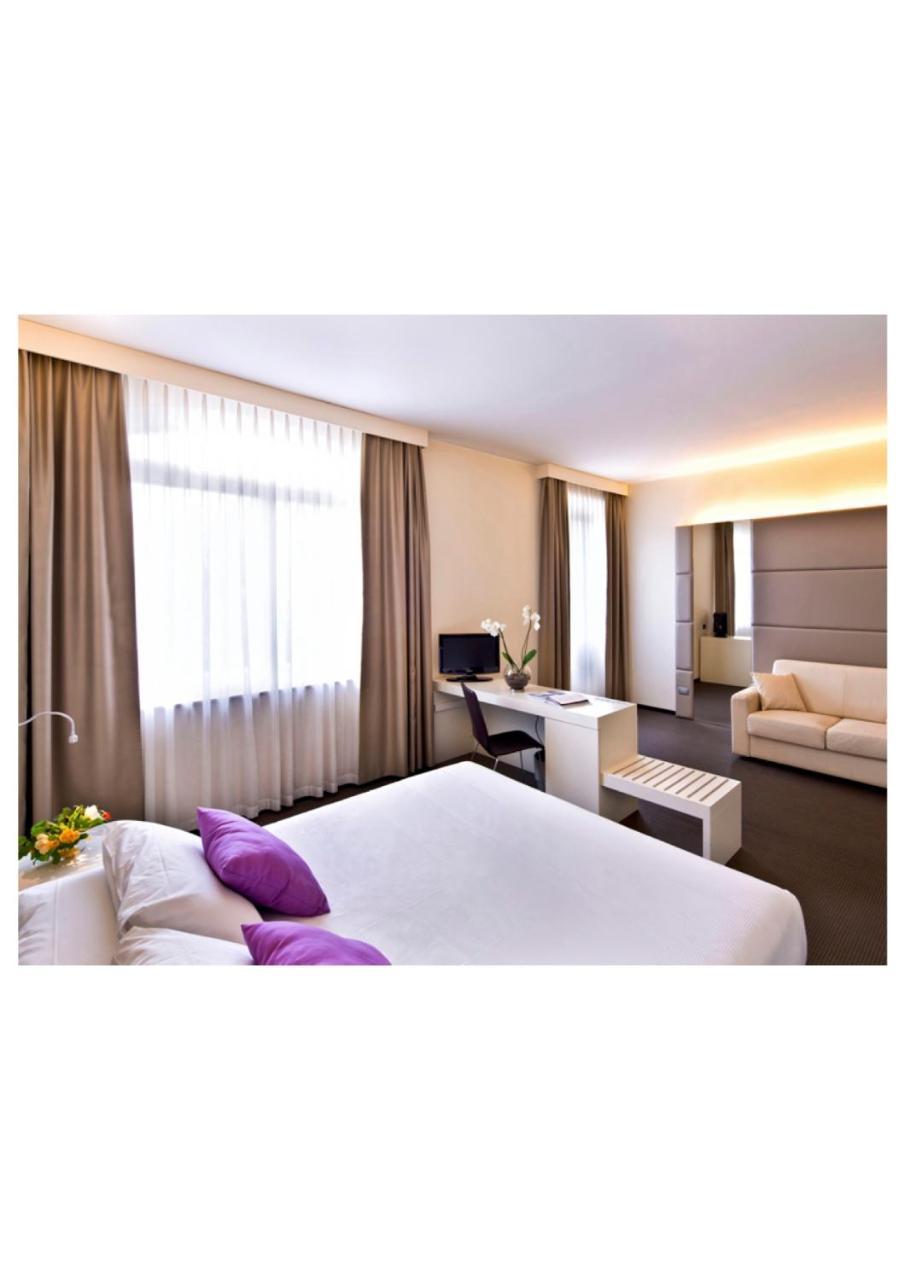 Th Assisi - Hotel Cenacolo Eksteriør billede