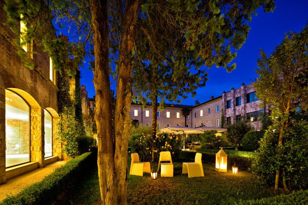 Th Assisi - Hotel Cenacolo Eksteriør billede